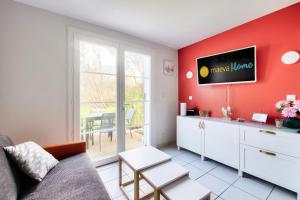 TV a/nebo společenská místnost v ubytování Les Maisons de Port Bourgenay - maeva Home - Maison 2 pièces 4 personnes - Prestige MAE-3361