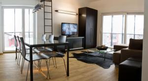 TV a/nebo společenská místnost v ubytování Arnsteiner Apartments