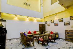 Posezení v ubytování Super Hotel O Sikar Road Jaipur Formerly Garg Niwas