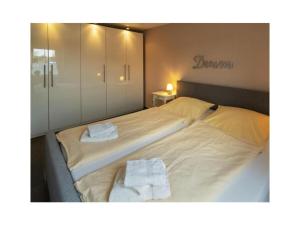 Postel nebo postele na pokoji v ubytování Holiday apartment Meerestraum