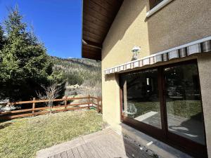 Výhľad na hory alebo výhľad na hory priamo z apartmánu + 8 fotografií