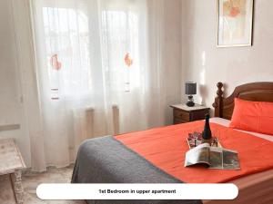 En eller flere senge i et værelse på Poolvilla Michelle in Strandnähe + 13 billeder