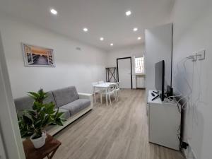 TV a/nebo společenská místnost v ubytování Casa Lizy + 15 fotografií