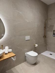 Ένα μπάνιο στο MAGNO- Beach