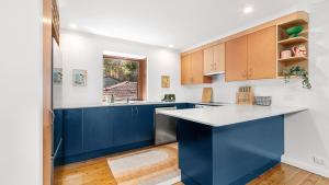 Η κουζίνα ή μικρή κουζίνα στο Greenpoint- 200m To Beach, pet friendly