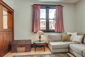 Gambar di galeri bagi Close to Lake Superior Walkable Washburn Charmer! di Washburn