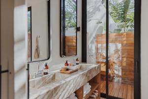 Vannituba majutusasutuses Sendero Hotel