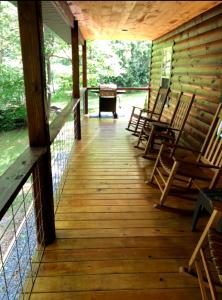 Balkoni atau teres di Creekside Too