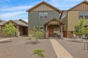 a large house with at Mountain Retreat in the Pines in Flagstaff