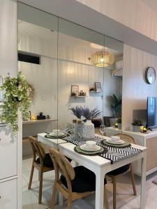 Φωτογραφία από το άλμπουμ του Casa Alia at Coast - near MOA, US Embassy, PICC, WTC στη Μανίλα