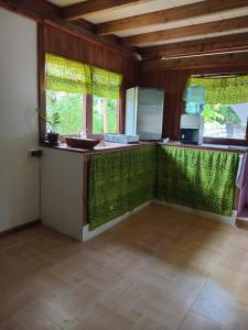 Kuchyň nebo kuchyňský kout v ubytování Chez HEIREVA