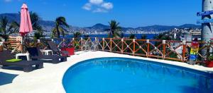 The swimming pool at or close to Casa Breizh