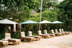Zahrada ubytování Rama Beach Resort and Villas