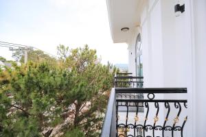 Balcone o terrazza di Lotus Hotel Đà Lạt