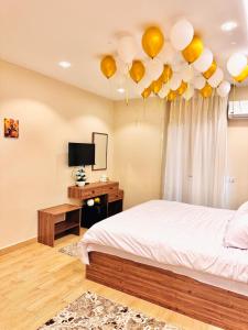 Lodge Pyramids View Hotel客房内的一张或多张床位
