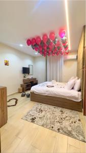 Lodge Pyramids View Hotel客房内的一张或多张床位