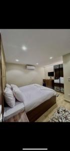 Lodge Pyramids View Hotel客房内的一张或多张床位