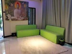 Posezení v ubytování The PLACE Lounge Hotel