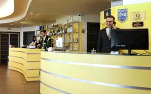 Tetamu yang menginap di Dama Hotel