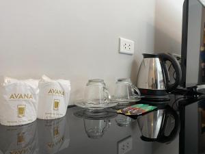 Příslušenství pro přípravu čaje a kávy v ubytování C Hotel Bangna