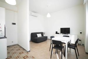 TV a/nebo společenská místnost v ubytování Ale E-Commerce Holiday Home