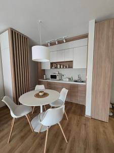 Køkken eller tekøkken på Sunny lux apartman II