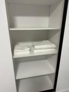 Fotografie z fotogalerie ubytování Affordable Cute & Comfy Flat v destinaci Dobroeşti