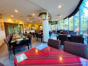 Restaurace v ubytování 復興青年活動中心 復興比雅山會館