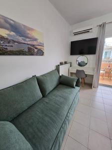 Χώρος καθιστικού στο Fougaro Apartments
