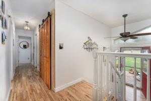 阿什维尔Cozy and Bright 3br apartment 15 min to DT Avl的相册照片