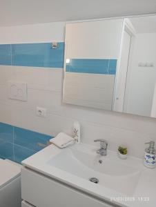 A bathroom at Da Lucia - Alloggio turistico Santa Maria