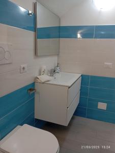 A bathroom at Da Lucia - Alloggio turistico Santa Maria