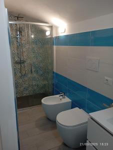 A bathroom at Da Lucia - Alloggio turistico Santa Maria
