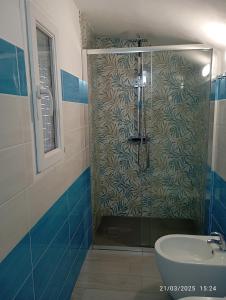 A bathroom at Da Lucia - Alloggio turistico Santa Maria