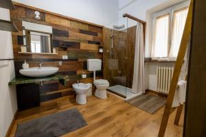 Koupelna v ubytování B&B Domus Enna + 19 fotografií