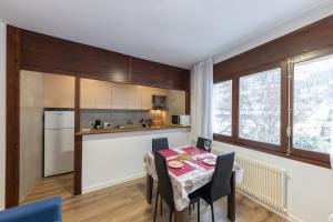 Cucina o angolo cottura di La Solana Apartaments & Spa