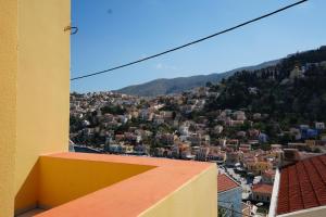 Gallery image of Panoramic View House in Symi