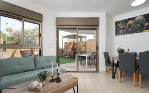 Gallery image of Pninat HaHoshen suite in Eilat