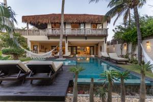 杰里科科拉Casa Elea的带游泳池的别墅和度假村