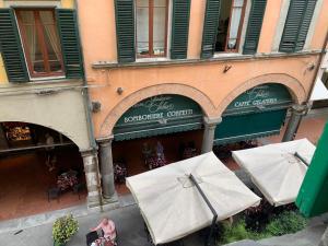 The building in which a panziókat is located