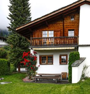 Zahrada ubytování Haus 1 - 4.5 Zimmer Haus in ruhiger Wohngegend mit Garten