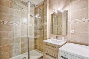 Galeriebild der Unterkunft Seafront flat near Cabourg with free private parking in Varaville + 5 Fotos