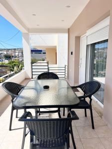 Balkón nebo terasa v ubytování Plumeria Apartment Sitia