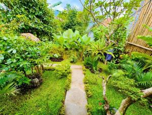Buntera Homestay Sidemen外面的花园