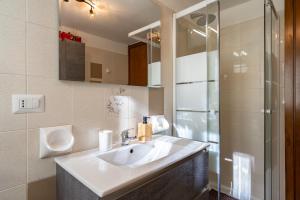 Phòng tắm tại La Corte della Casera +62 ảnh