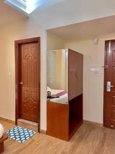 The Waypoint Inn客房内的一张或多张床位