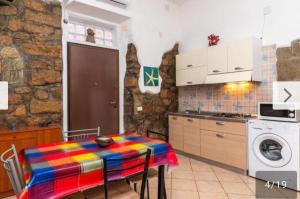 Η κουζίνα ή μικρή κουζίνα στο Cavalluccio Marino