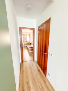 En eller flere senge i et værelse på Queen's Lounge + 6 billeder