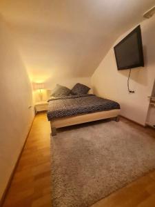 Postel nebo postele na pokoji v ubytování Ferienwohnung in Karlsbad
