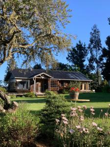 Zahrada ubytování Lodge El Sarao A Una Hora De Puerto Varas